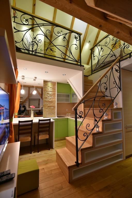 ヴィラ ナチュラル ウッド ズラティボール 部屋 写真